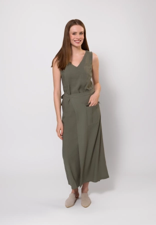 Sukienka w oliwkowym kolorze z wiskoza i lnem
