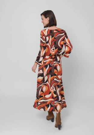 Wiskozowa sukienka wiązana w pasie