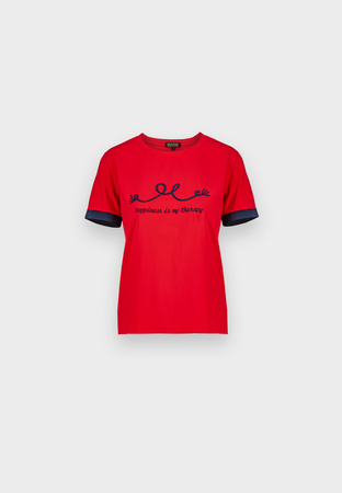 Czerwony t-shirt z marynarskim wzorem