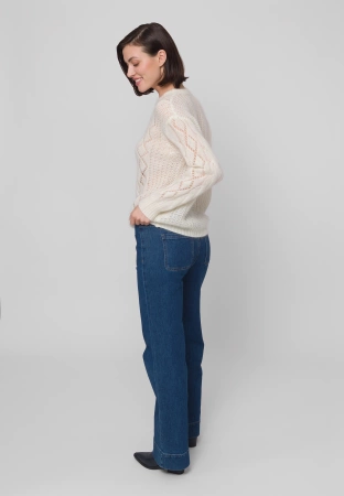 Ecru sweter z ażurowym splotem