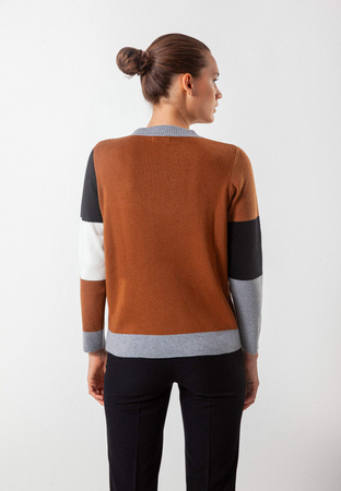 Sweter w geometryczne wzory