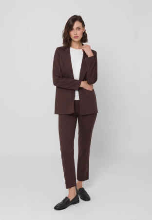 Brązowe cygaretki w prążek