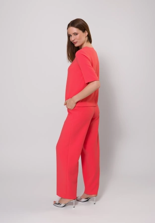 Koralowa bluzka w serek