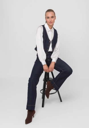 Biała jedwabna koszula