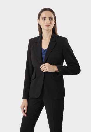 Czarny taliowany żakiet z patkami