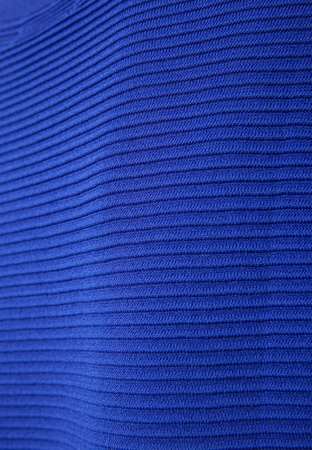 Granatowa bluzka z prążkowanej dzianiny