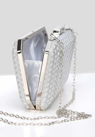 Wizytowa torebka w kolorze srebrnym