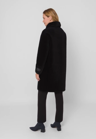 Wełniane futro ze skórzanymi elementami