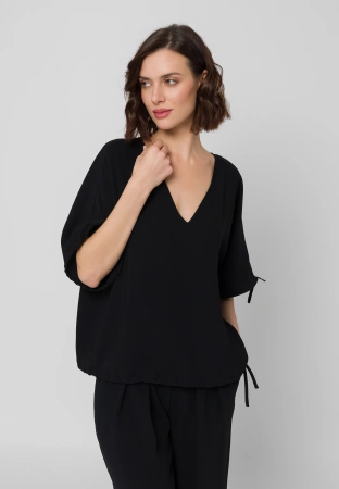 Czarna bluzka oversize ze ściągaczami