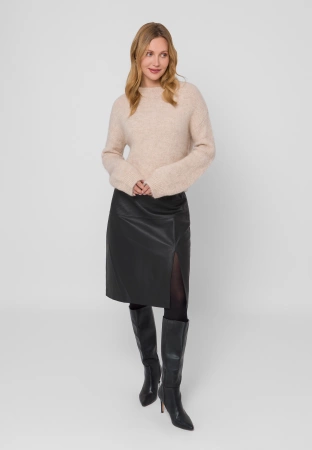 Czarna skórzana spódnica