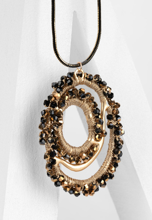 Naszyjnik z oryginalną zawieszką