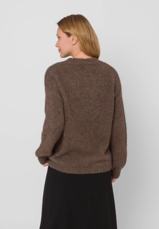 Brązowy sweter z alpaką