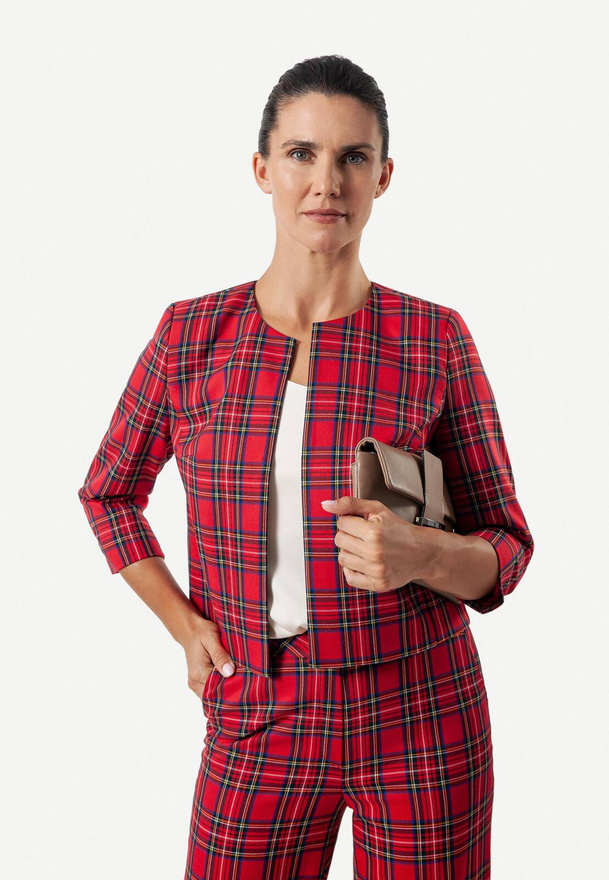 Krótki żakiet w szkocką kratę