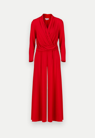 Czerwony kombinezon z lejącej tkaniny