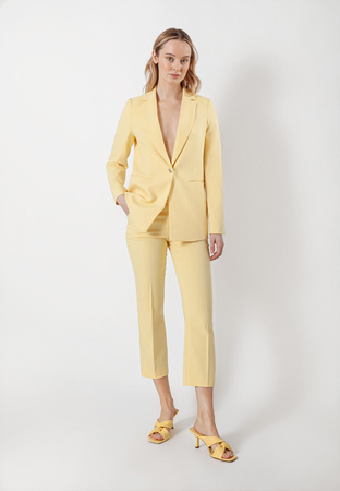 Cygaretki w cytrynowym kolorze