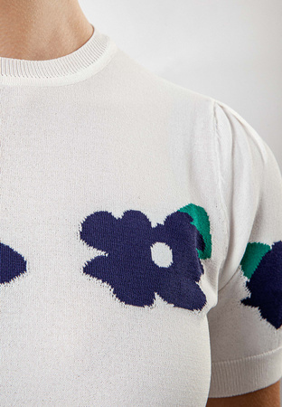 Dzianinowa bluzka w niebieskie kwiaty