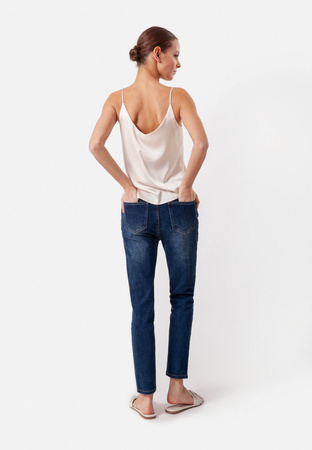 Granatowe jeansy rurki ze średnim stanem