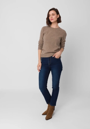 Wełniany sweter w kolorze beżowym