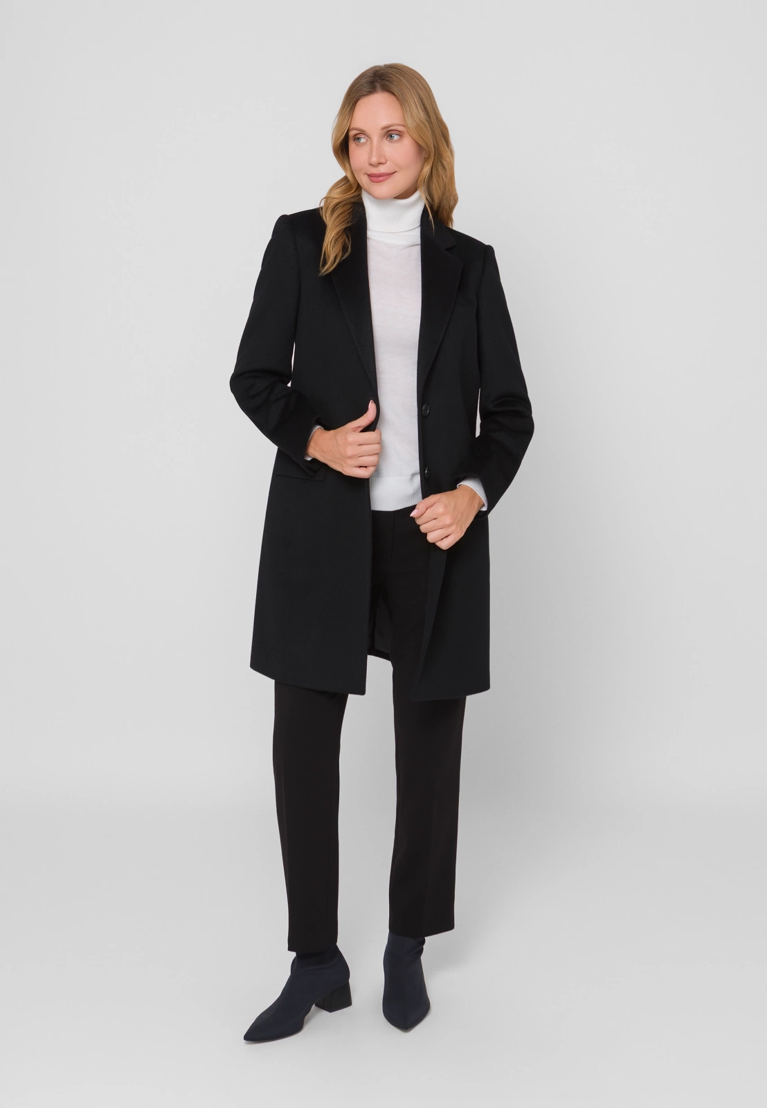 Czarny płaszcz dyplomatka 100% wełna