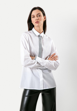 Bawełniana biała koszula z ozdobnymi wstawkami