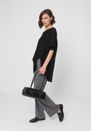 Czarna dzianinowa tunika z wiskozą