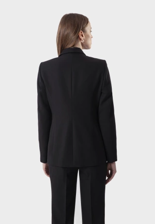 Długi żakiet na jeden guzik