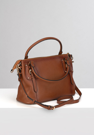 Camelowa skórzana torebka z ozdobnym zapięciem