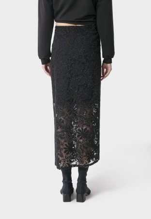 Długa spódnica z koronki