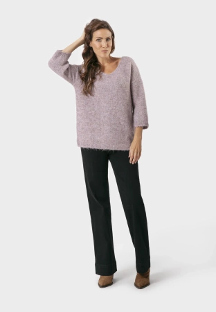 Sweter w serek z alpaką