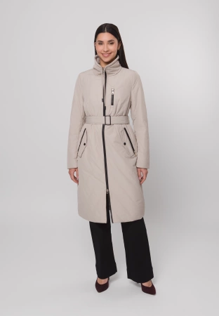 Pikowany płaszcz w kolorze beżowym