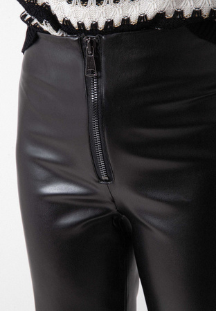 Spodnie z ekoskóry z ozdobnym suwakiem
