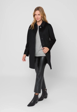 Czarny wełniany płaszcz z kołnierzykiem