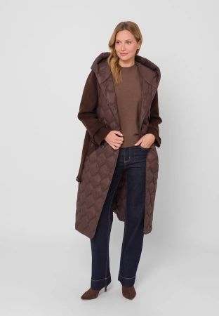 Brązowy pikowany płaszcz