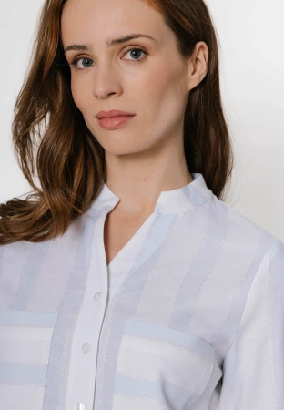 Koszula w niebieskie pasy