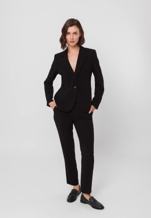 Klasyczny żakiet zapinany na jeden guzik