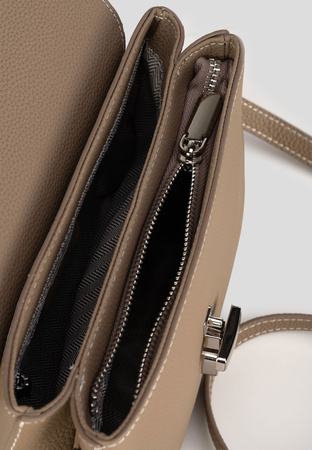 Brązowa torebka z białymi przeszyciami