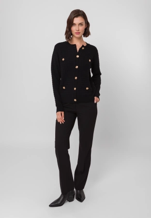 Czarny kardigan z charakterystyczną fakturą