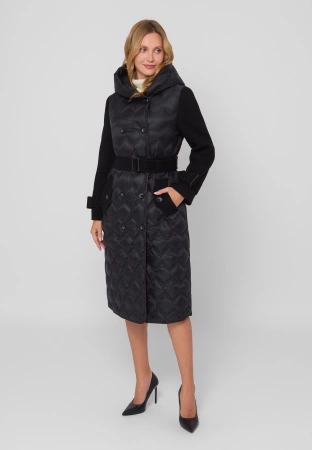 Czarny pikowany płaszcz