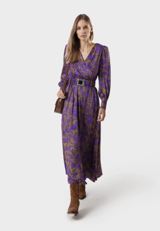 Długa sukienka z wiskozy z kopertowym dekoltem