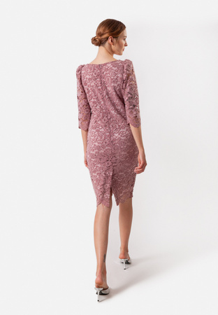 Różowa sukienka z gipiury