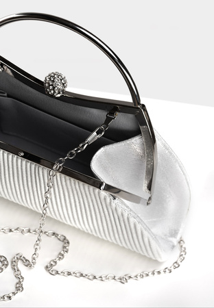 Elegancka torebka w srebrnym kolorze