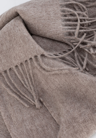 Szaro-beżowy wełniany szal