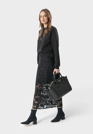 Długa spódnica z koronki