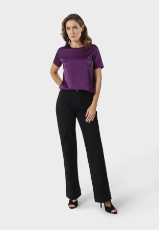 Fioletowa satynowa bluzka z krótkim rękawem