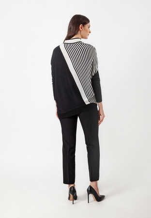 Asymetryczna tunika w czarno-białe paski