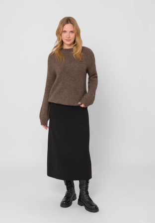 Brązowy sweter z alpaką