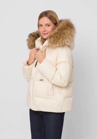 Beżowa puchowa kurtka z naturalnym wypełnieniem