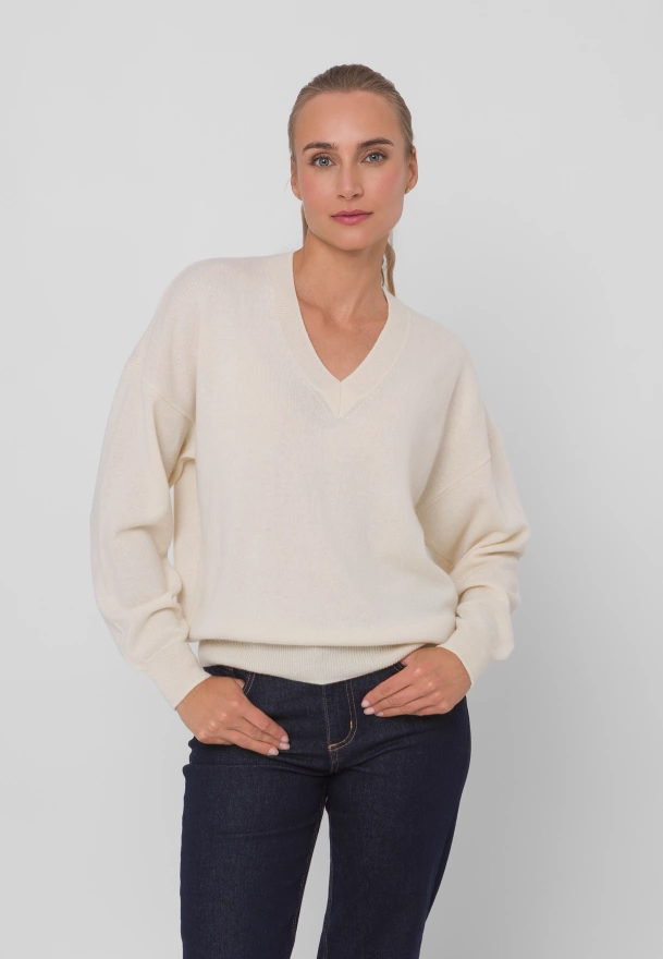 Kaszmirowy sweter w kolorze ecru