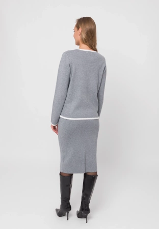 Szara dzianinowa spódnica