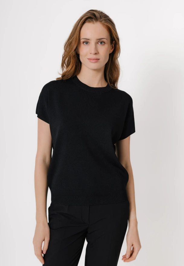 Czarna dzianinowa bluzka z wiskozą